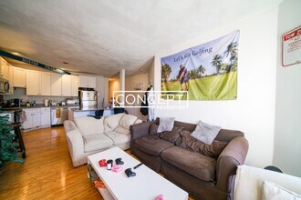 610 Columbus Ave, Unit 7 in Boston, MA - Foto de edificio - Building Photo