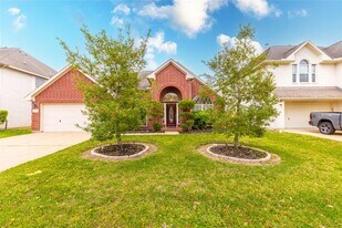 2201 Signal Hill Dr in Pearland, TX - Building Photo