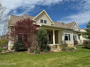 24 Beekman Place in Queensbury, NY - Building Photo - Building Photo