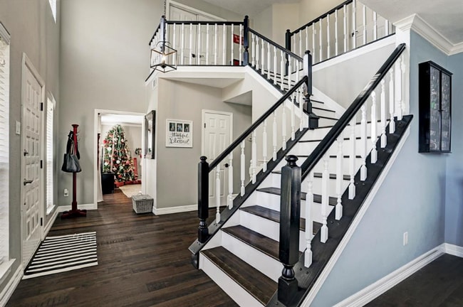 2018 Spinnaker Dr in League City, TX - Foto de edificio - Building Photo