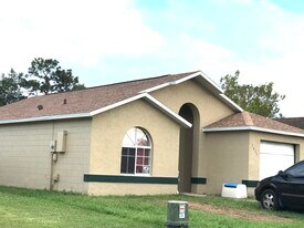 7833 Chediston Cir in Orlando, FL - Building Photo