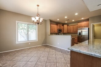 1081 E Horseshoe Dr in Chandler, AZ - Foto de edificio - Building Photo