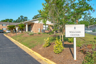 South Pointe in Hanahan, SC - Building Photo - Building Photo