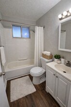 10682 E Holly Rd in Springfield Township, MI - Building Photo - Building Photo