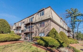 3 Silvestri Cir, Unit 12 in Derry, NH - Building Photo - Building Photo