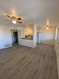 CRESTWOOD APARTMENTS photo'