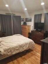 533 E Market St in Long Beach, NY - Building Photo - Building Photo