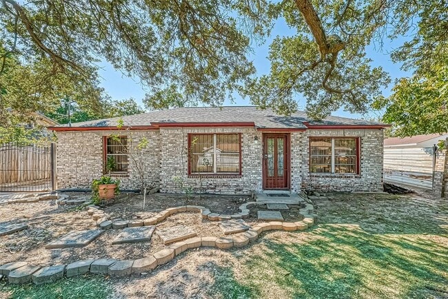 property at 8414 Flintridge Dr