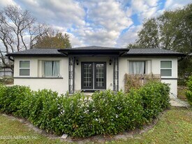 4055 Dimsdale Rd in Jacksonville, FL - Building Photo