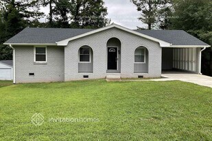 567 San Pablo Dr in Stone Mountain, GA - Building Photo