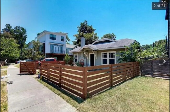 property at 605 Elmwood Pl