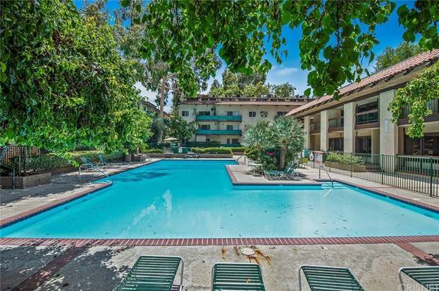 5460 White Oak Ave, Unit F104 in Encino, CA - Building Photo - Building Photo