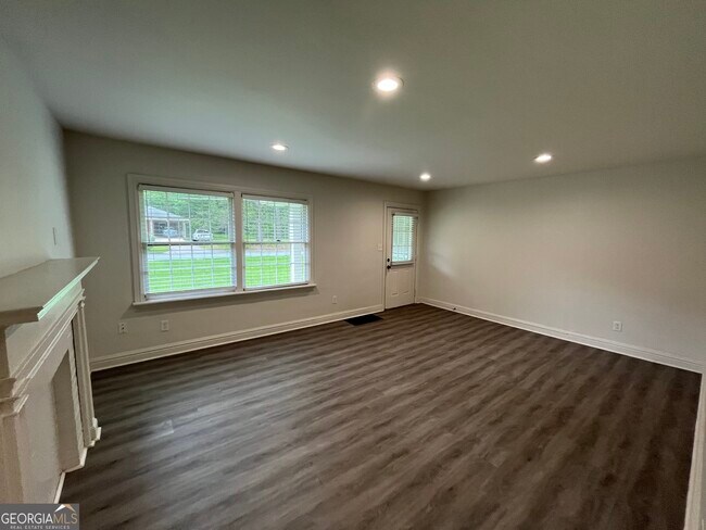 174 Cloud St in Jonesboro, GA - Building Photo - Building Photo