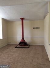 5022 Rock Springs Rd in Stonecrest, GA - Foto de edificio - Building Photo