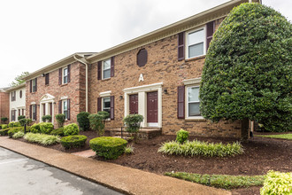 Rivermont Apartments in Murfreesboro, TN - Building Photo - Building Photo