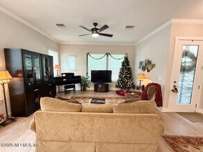 7430 Beach Walk Place in Jacksonville, FL - Building Photo - Building Photo