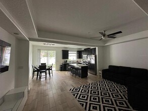 9488 Tawnyberry St in Orlando, FL - Building Photo - Building Photo