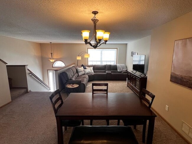 5109 Fairpoint Dr N in Hugo, MN - Building Photo - Building Photo