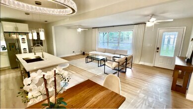 1605 Ivy Dr in Dothan, AL - Building Photo - Building Photo