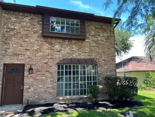 property at 7012 Jetty Ln