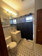 49 Elm St, Unit 2 in Somerville, MA - Building Photo - Building Photo