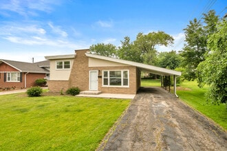21 Norton Dr in Lemont, IL - Building Photo - Building Photo