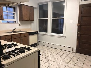 5051 W Berenice Ave-Unit -Unit 1 in Chicago, IL - Building Photo - Building Photo