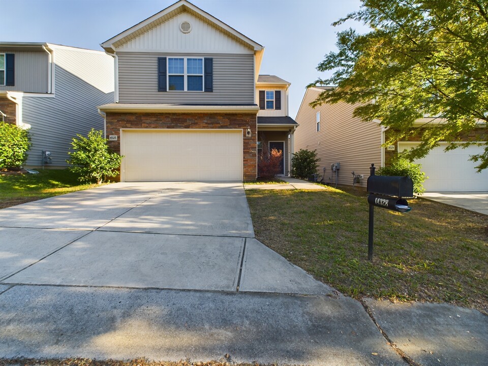 14328 Evening Flight Ln in Charlotte, NC - Building Photo