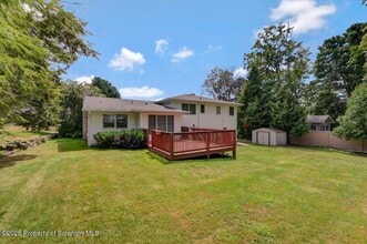 107 Carteret Dr in Clarks Summit, PA - Building Photo - Building Photo