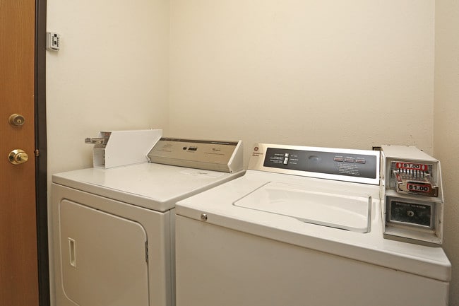 Greenfield Apartments in Grand Forks, ND - Foto de edificio - Interior Photo