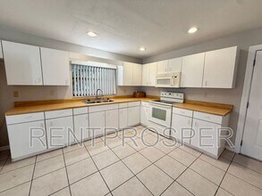 2201 Granada Blvd in Kissimmee, FL - Building Photo - Building Photo