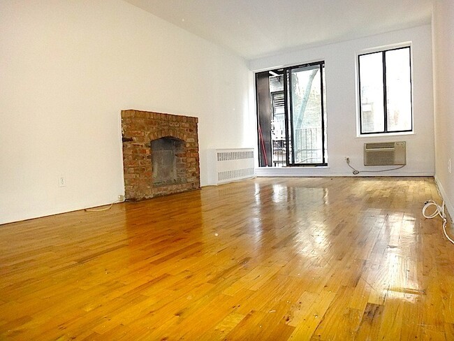 property at 165 E 89th St