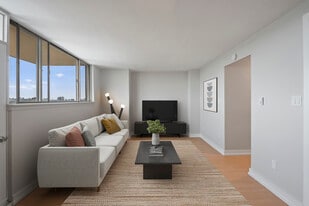 103 & 105 West Lodge in Toronto, ON - Building Photo