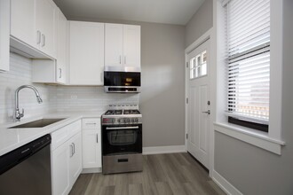 3936 N Janssen Ave in Chicago, IL - Building Photo - Building Photo