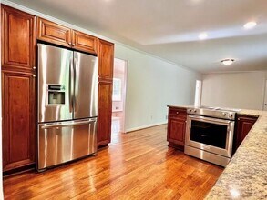 4804 Springfield Dr in Dunwoody, GA - Building Photo - Building Photo