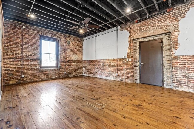 558 St Francis St in Mobile, AL - Building Photo - Building Photo