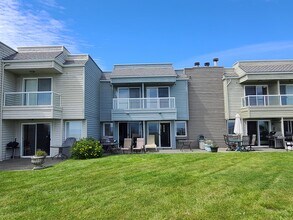 1728 Edwards Dr in Point Roberts, WA - Building Photo - Building Photo