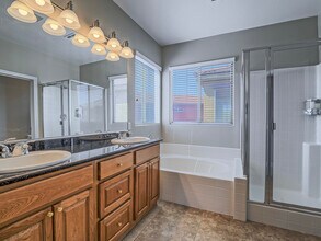 8614 Peaceful Dreams St in Las Vegas, NV - Building Photo - Building Photo