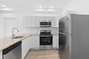 4250 Lancaster Ave, Unit A in Philadelphia, PA - Building Photo