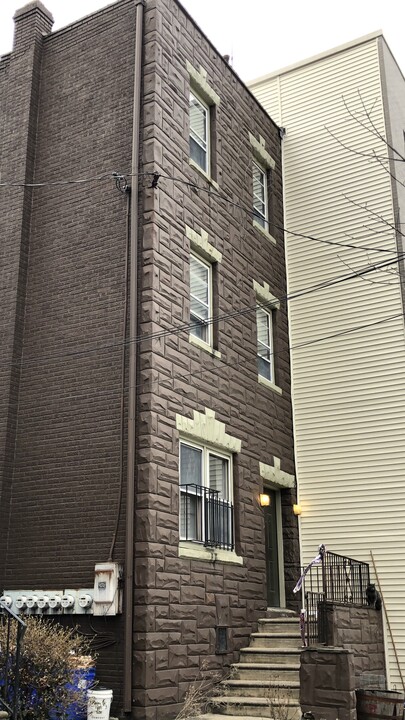 4514 Osage Ave in Philadelphia, PA - Building Photo