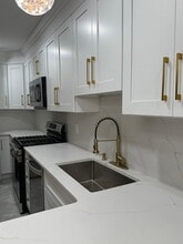 13 Brook St, Unit 2 in Belleville, NJ - Building Photo - Building Photo