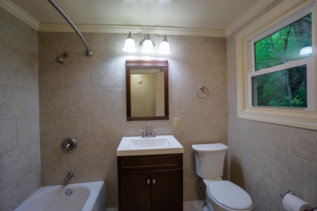 131 Houston Ave in Syracuse, NY - Building Photo - Building Photo