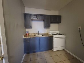 3725 W Grand Ave in Chicago, IL - Building Photo - Building Photo