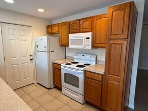 61 Bougainvillea Dr in Debary, FL - Building Photo - Building Photo