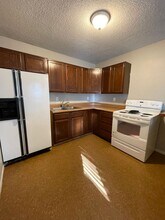 1116 Union St in Emporia, KS - Building Photo - Building Photo