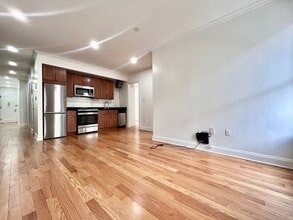 125 Sherman Ave in New York, NY - Building Photo - Building Photo