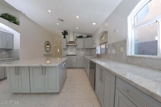 4343 E Gatewood Rd in Phoenix, AZ - Building Photo - Building Photo
