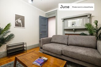 Private bedroom in 4 bed/1 bath Home in New York, NY - Building Photo - Building Photo