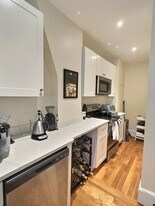 39 Garrison Rd, Unit 2F in Brookline, MA - Building Photo