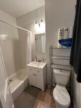 38 Hemenway St, Unit 16 in Boston, MA - Foto de edificio - Building Photo